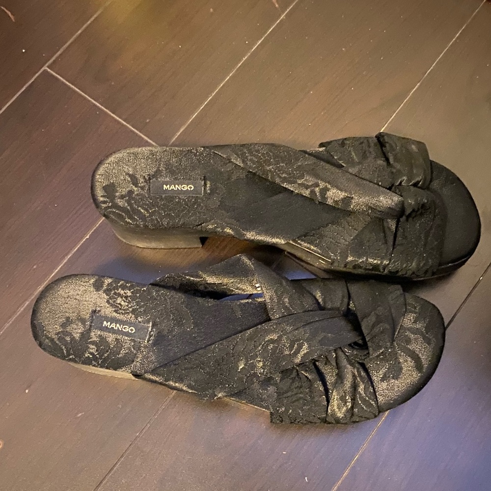 Mango sandals